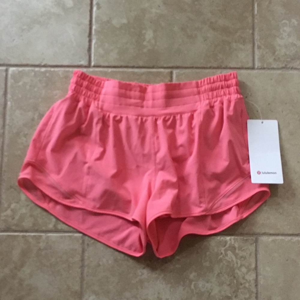Lululemon Hotty Hot Shorts - Picture 2 of 6